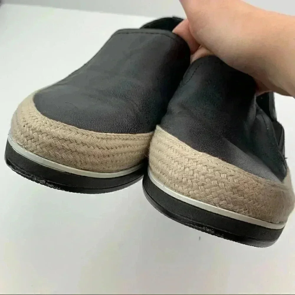 Chinese laundry flats Yup 7.5 38 black flatforms